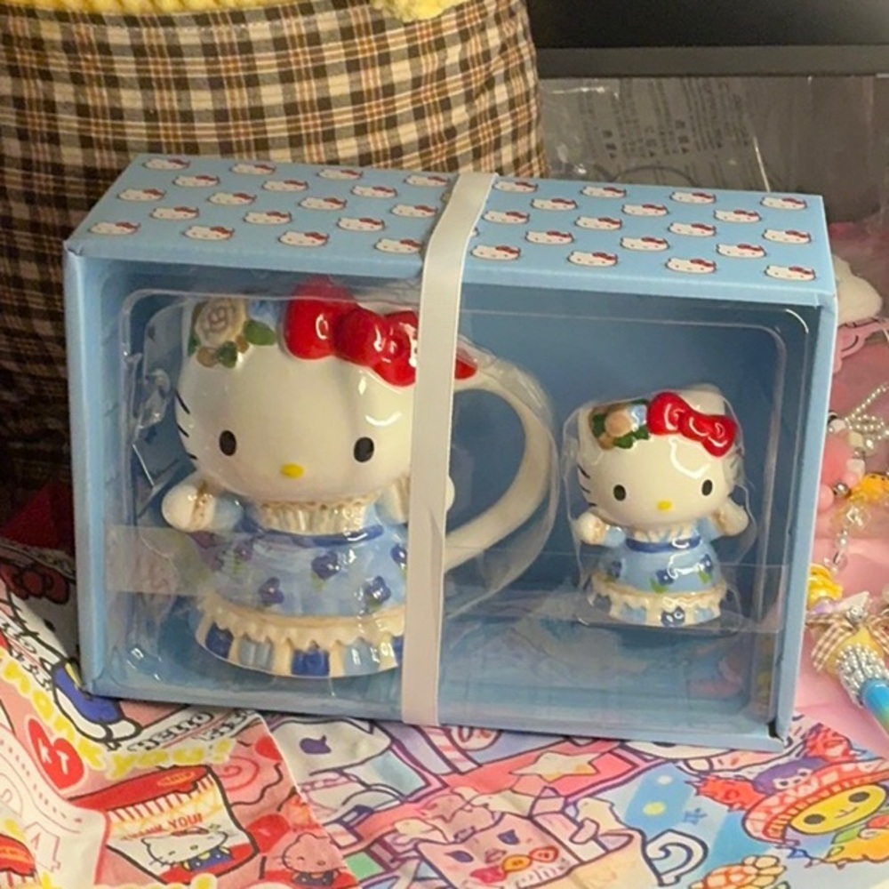 hello Kitty Mug&Figurine Set